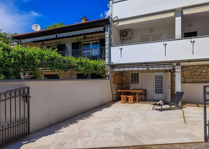 Apartment Helles Studio-apartment Nur 350 Meter Zum Mit Grill, Privatparkplatz, Liege