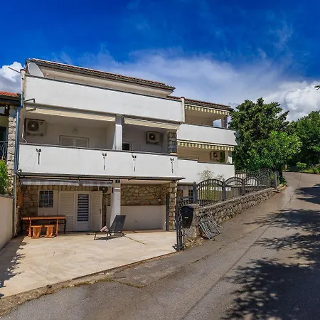 Apartmán Helles Studio-apartment Nur 350 Meter Zum Mit Grill, Privatparkplatz, Liege *