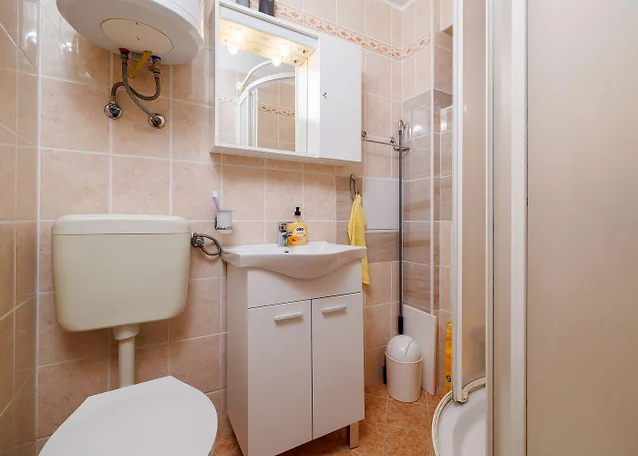 Helles Studio-apartment Nur 350 Meter Zum Mit Grill, Privatparkplatz, Liege 德拉马利